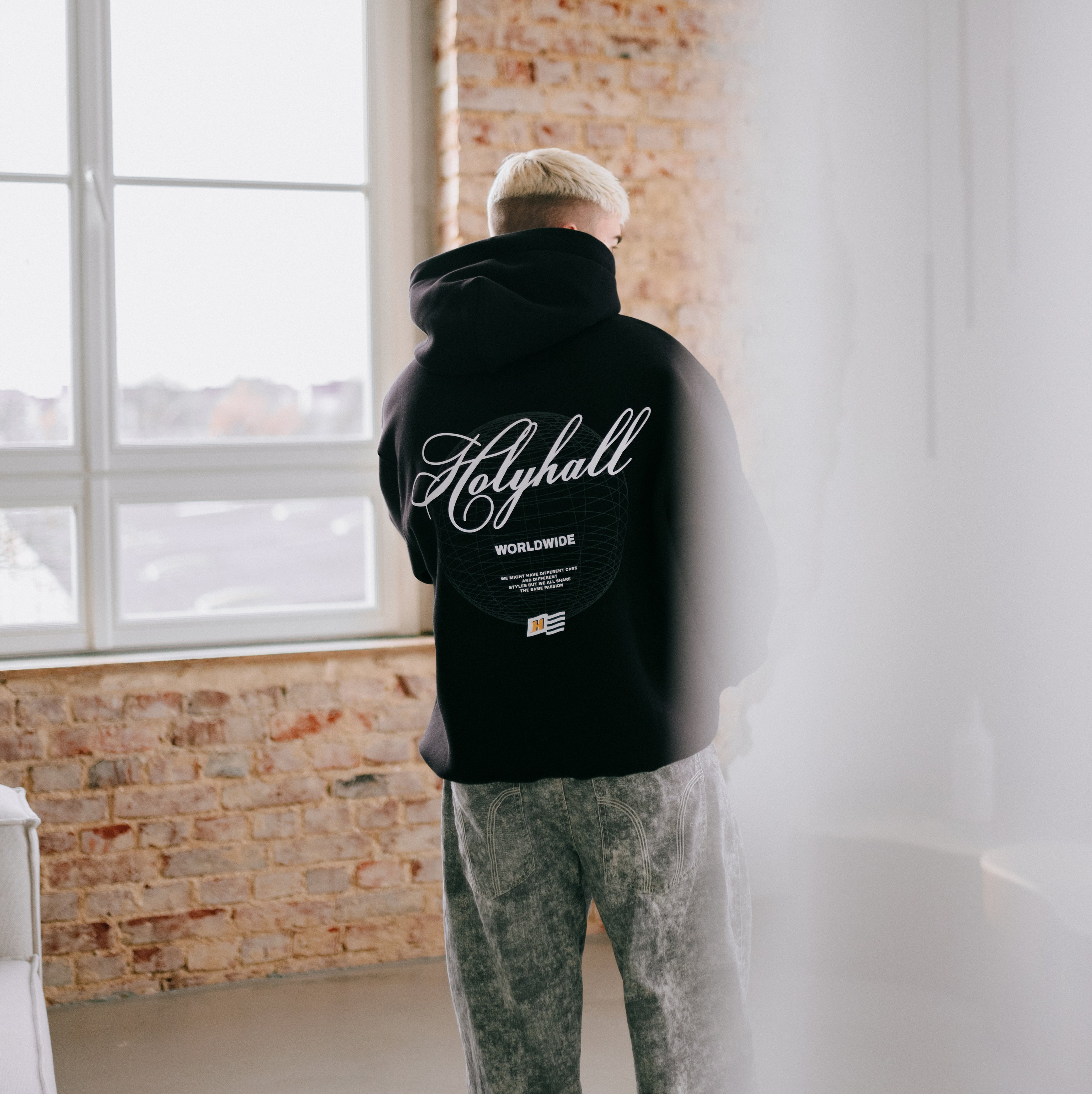 GLOBE HOODIE / CORSA OPC VERLOSUNG