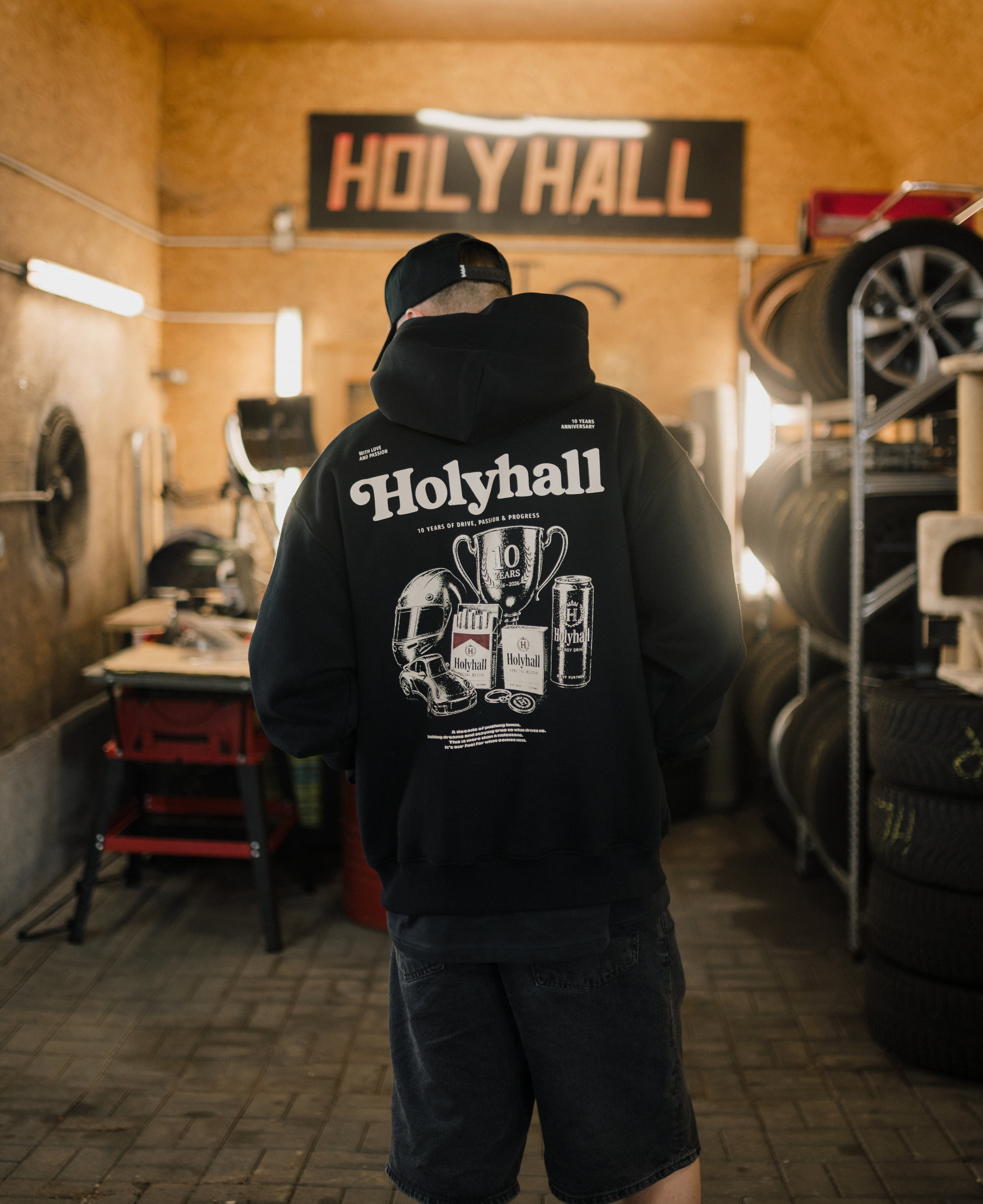 DECADE HOODIE