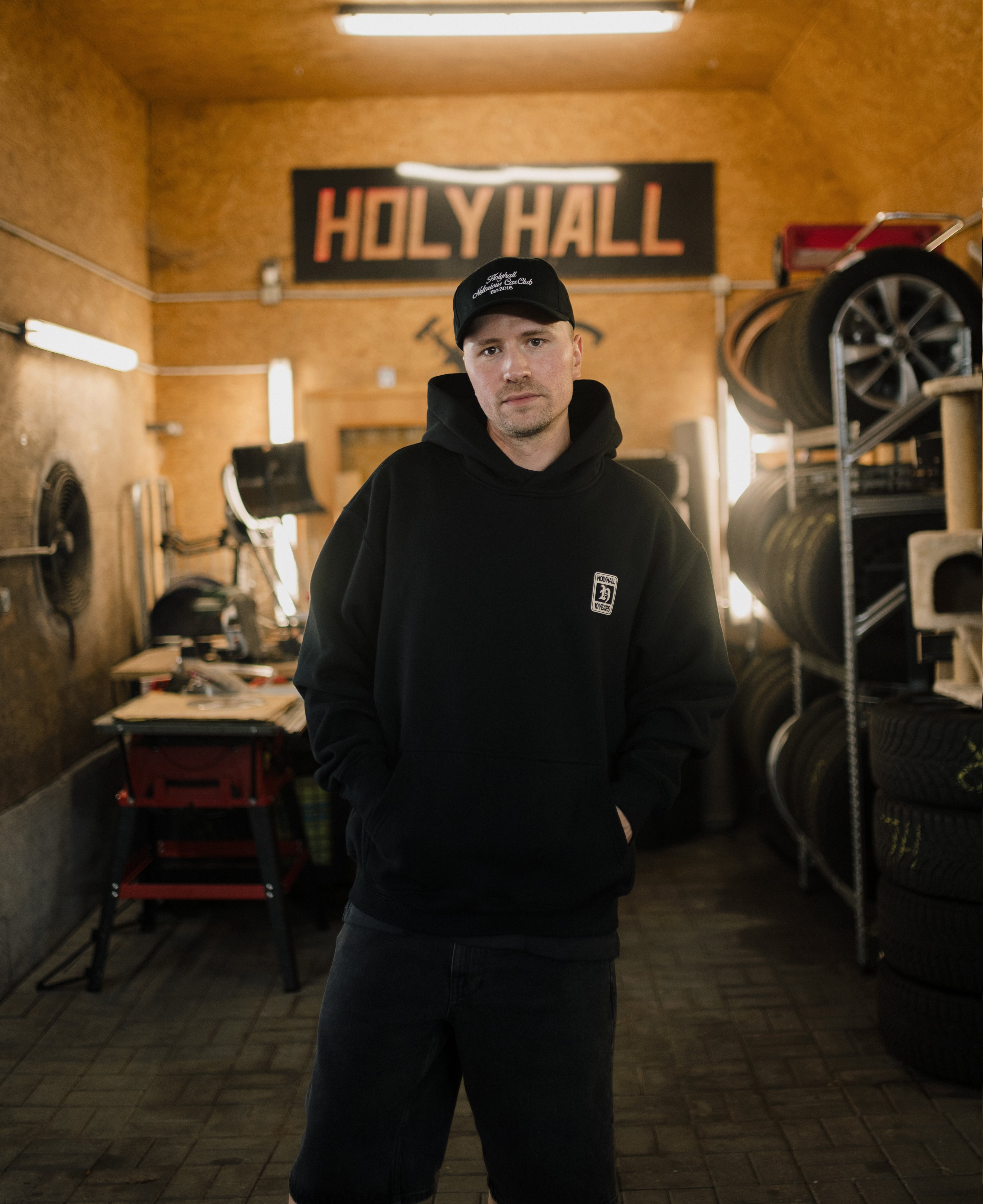 DECADE HOODIE