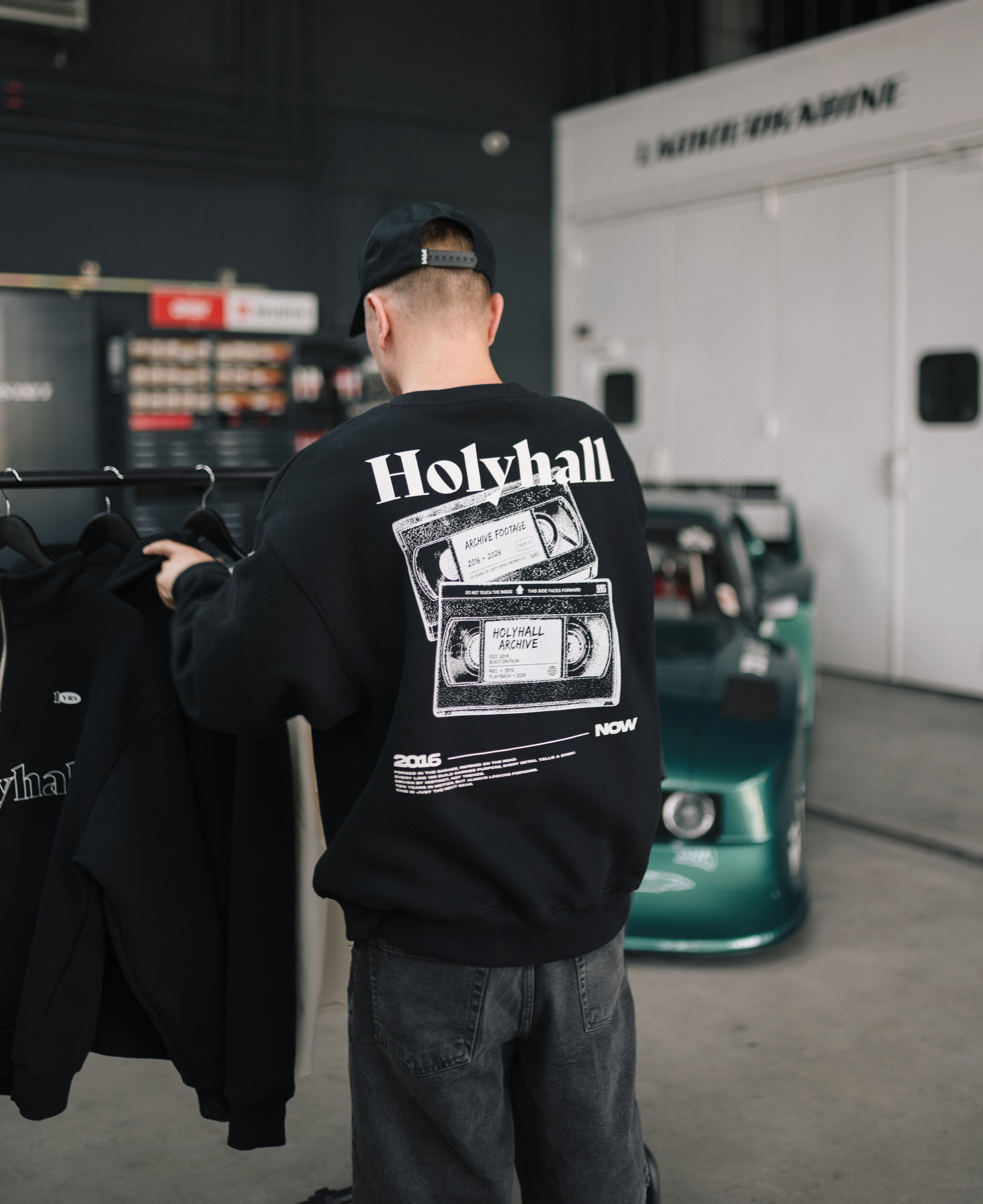 DECADE SWEATER