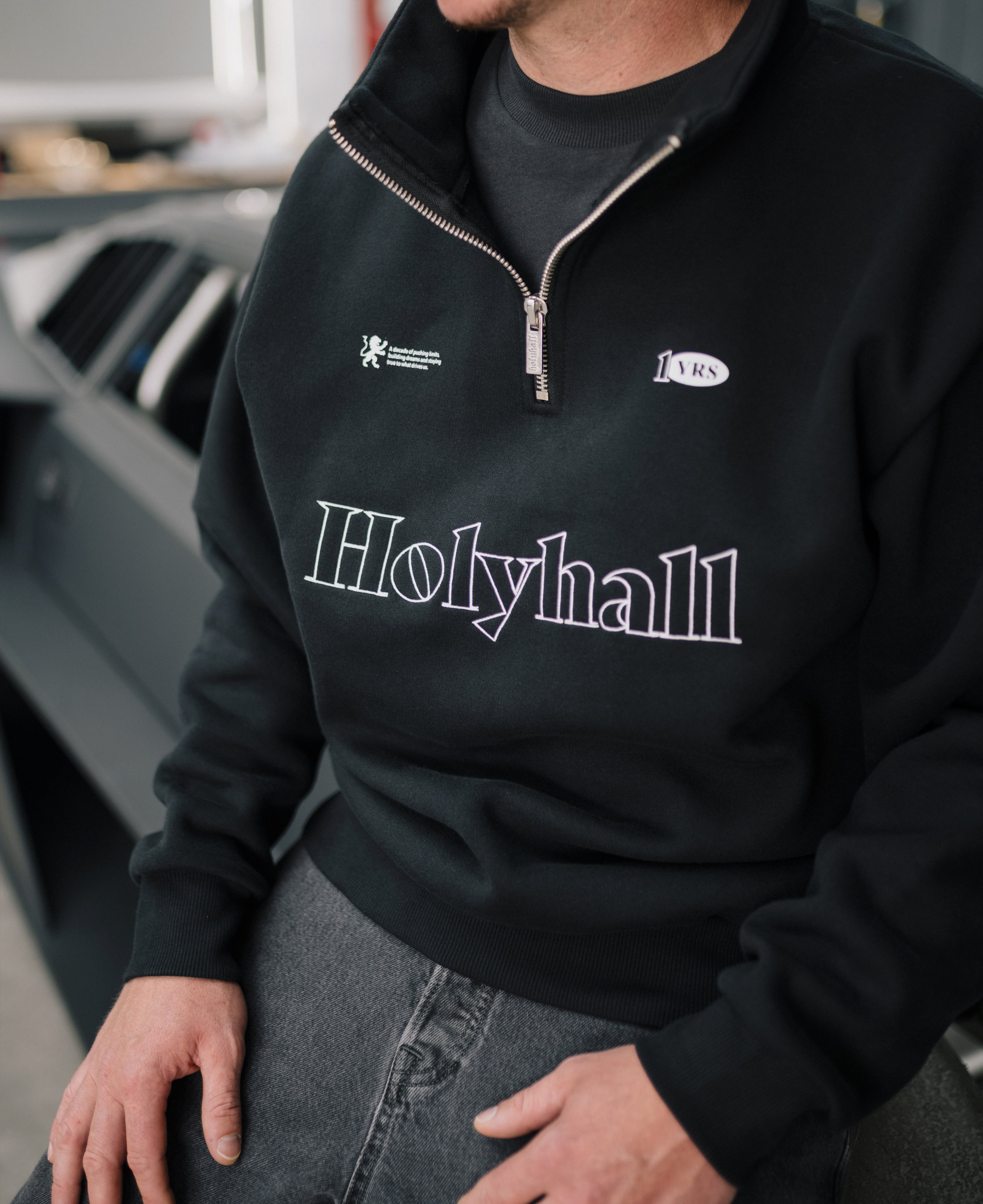 DECADE HALF-ZIP