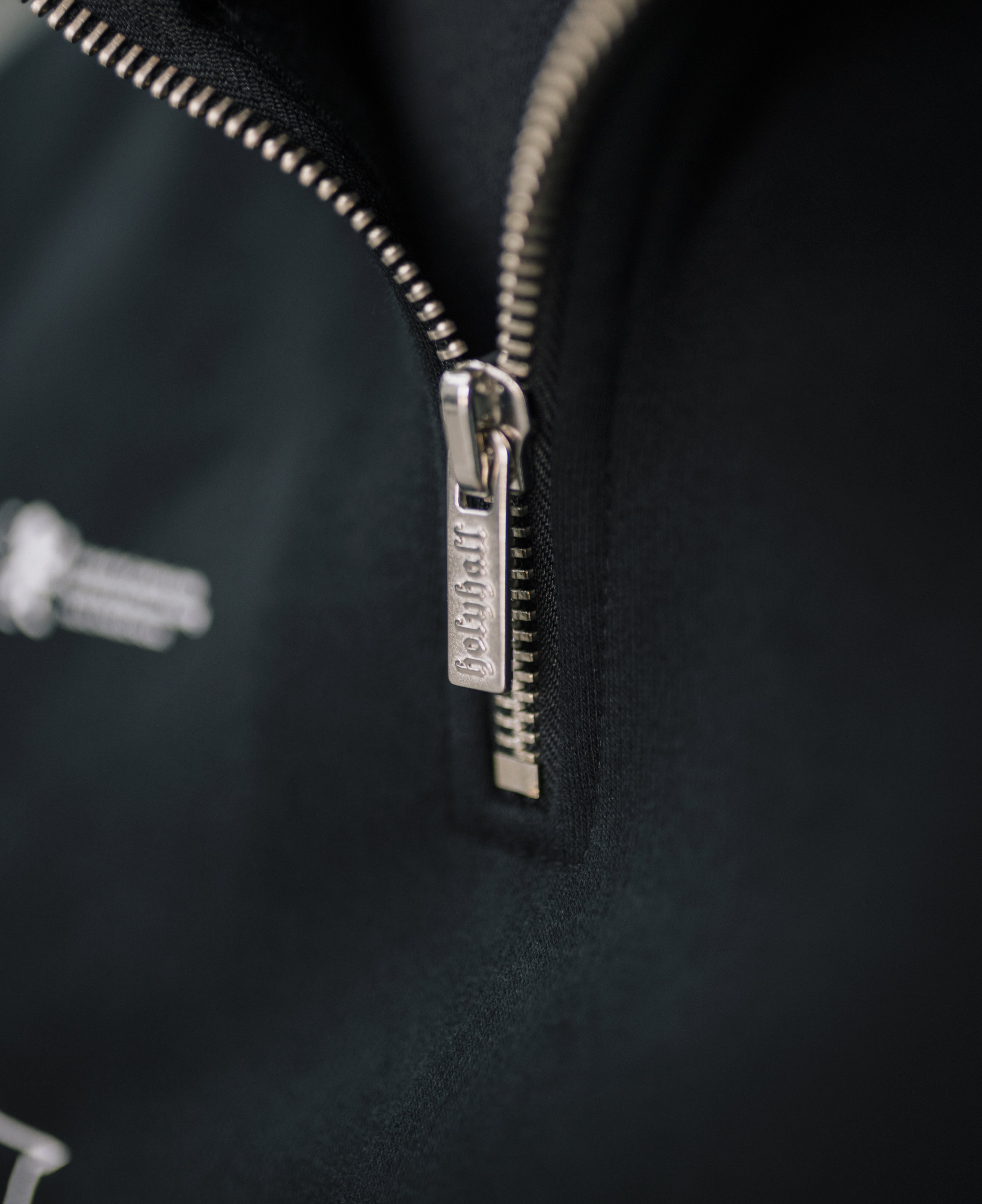 DECADE HALF-ZIP
