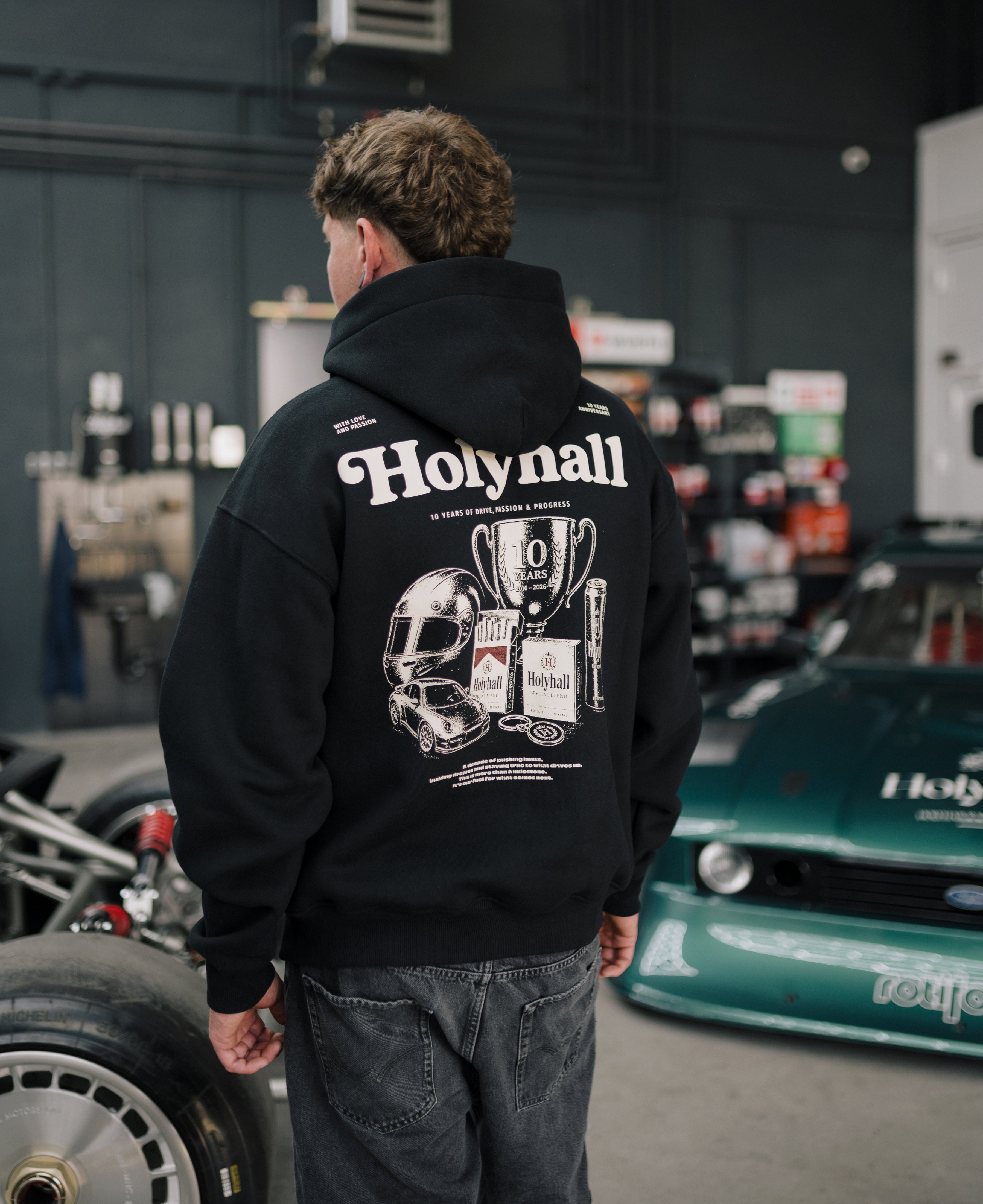 DECADE HOODIE
