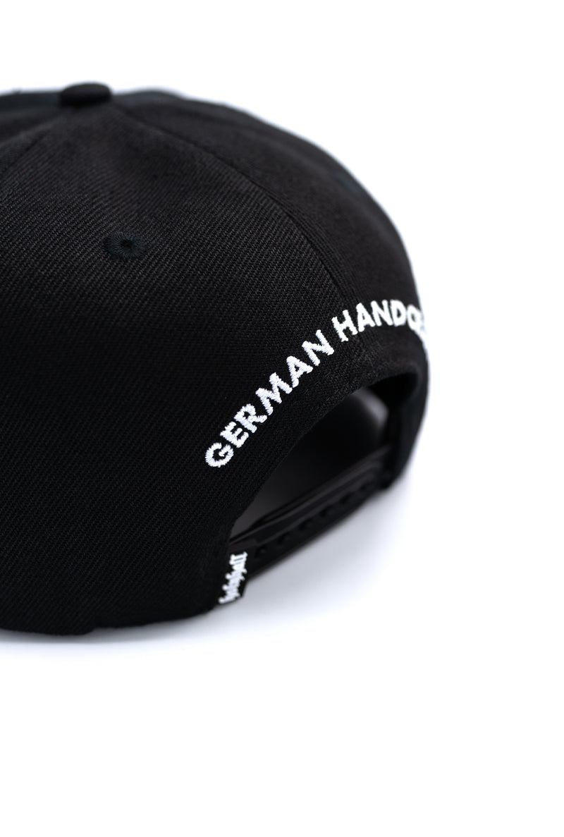 CLASSIC SNAPBACK